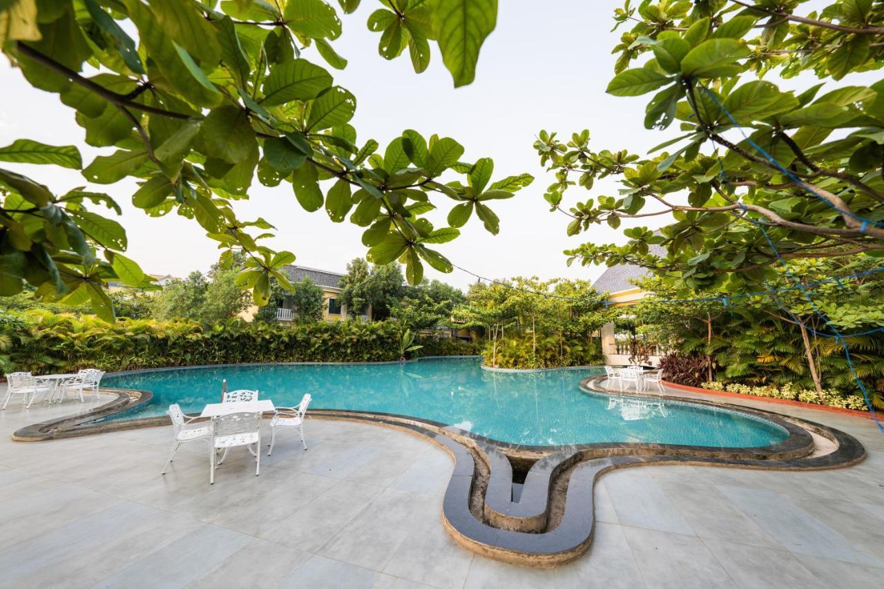 Fairway Golf & Lake Resort Naya Raipur Eksteriør billede